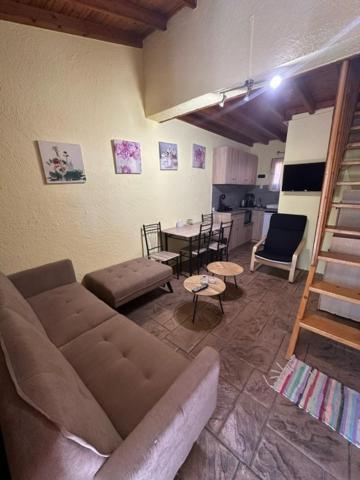 Stenakas Apartments Chios Town Exterior photo